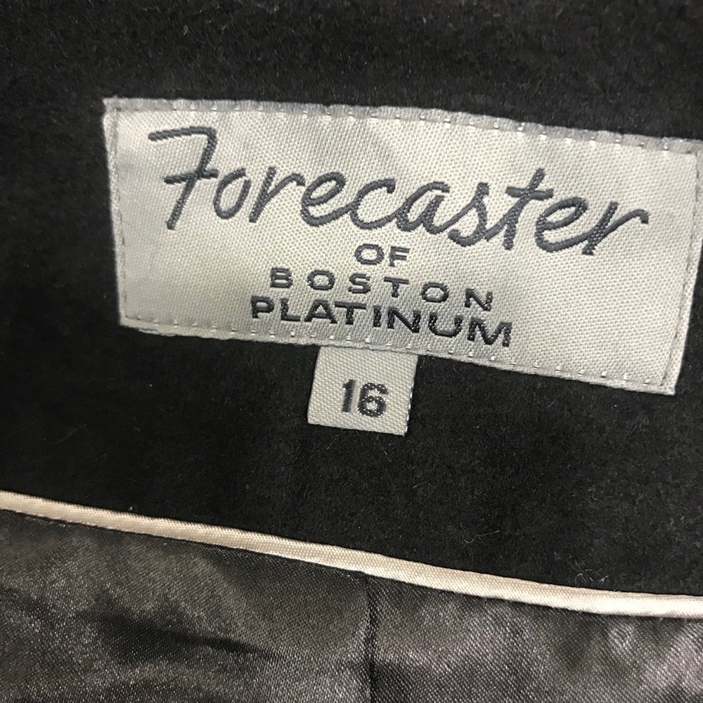coat - Picture 5 of 9
